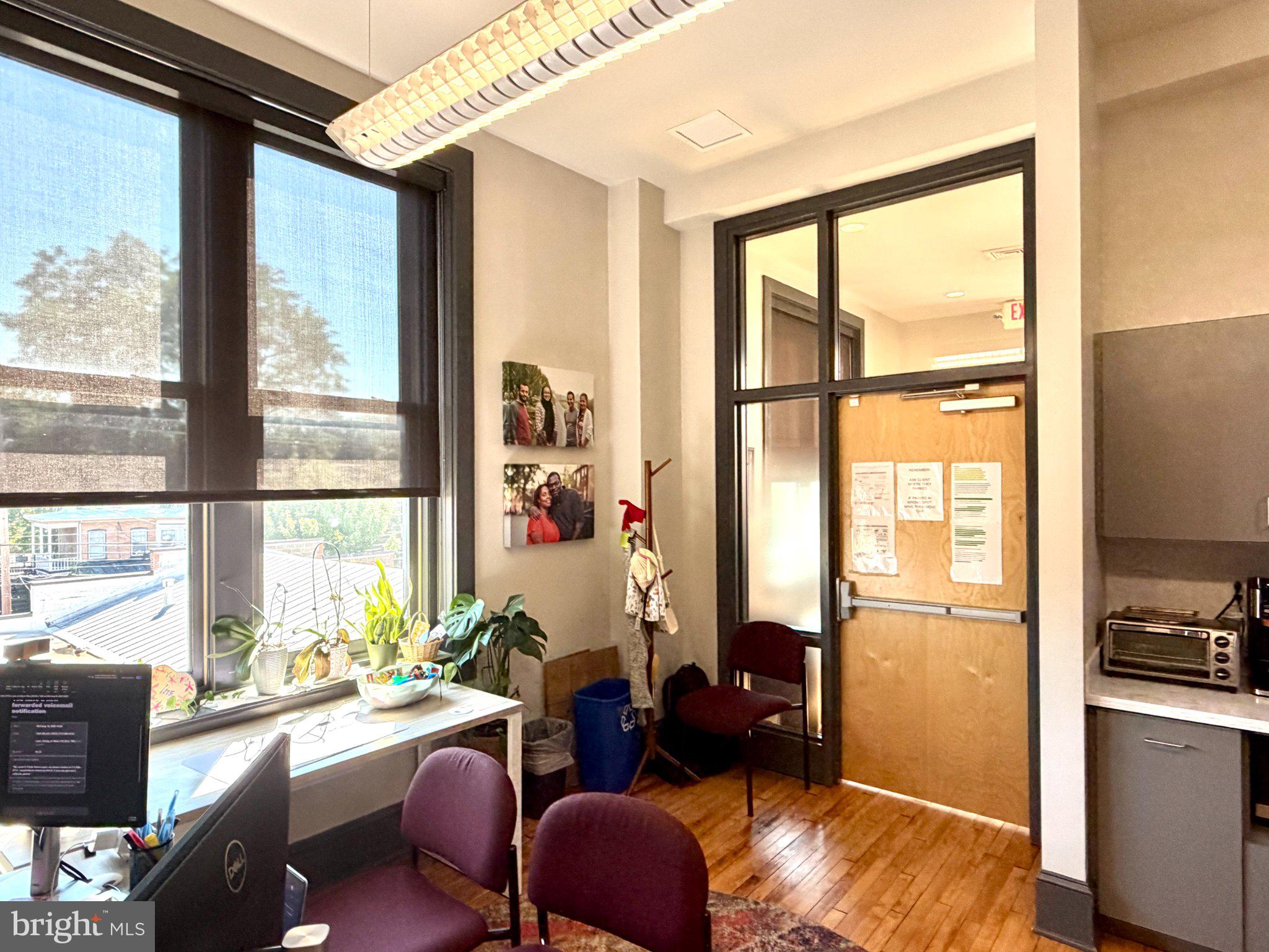 158 E KING STREET 300