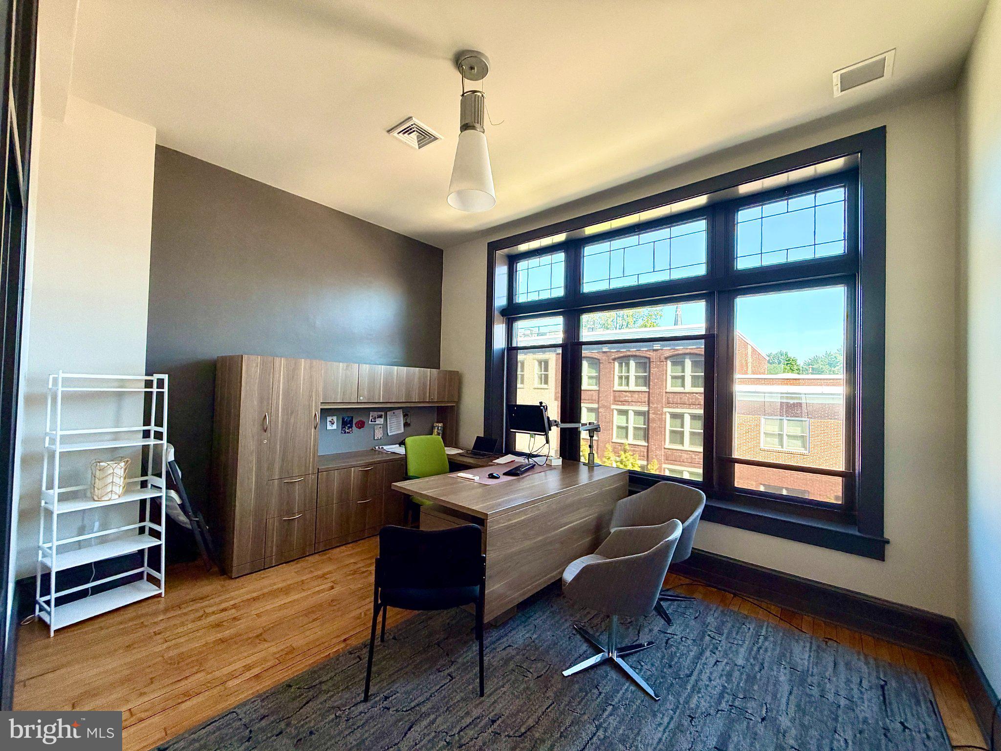 158 E KING STREET 300