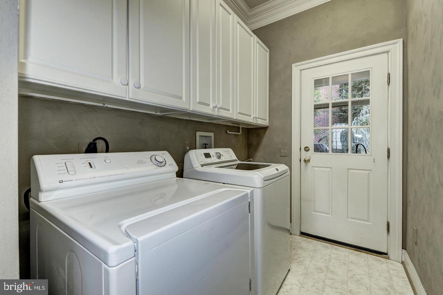 CHEVY CHASE COMMONS - Residential