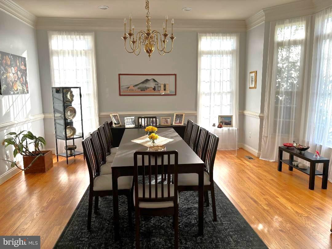 CHEVY CHASE COMMONS - Residential