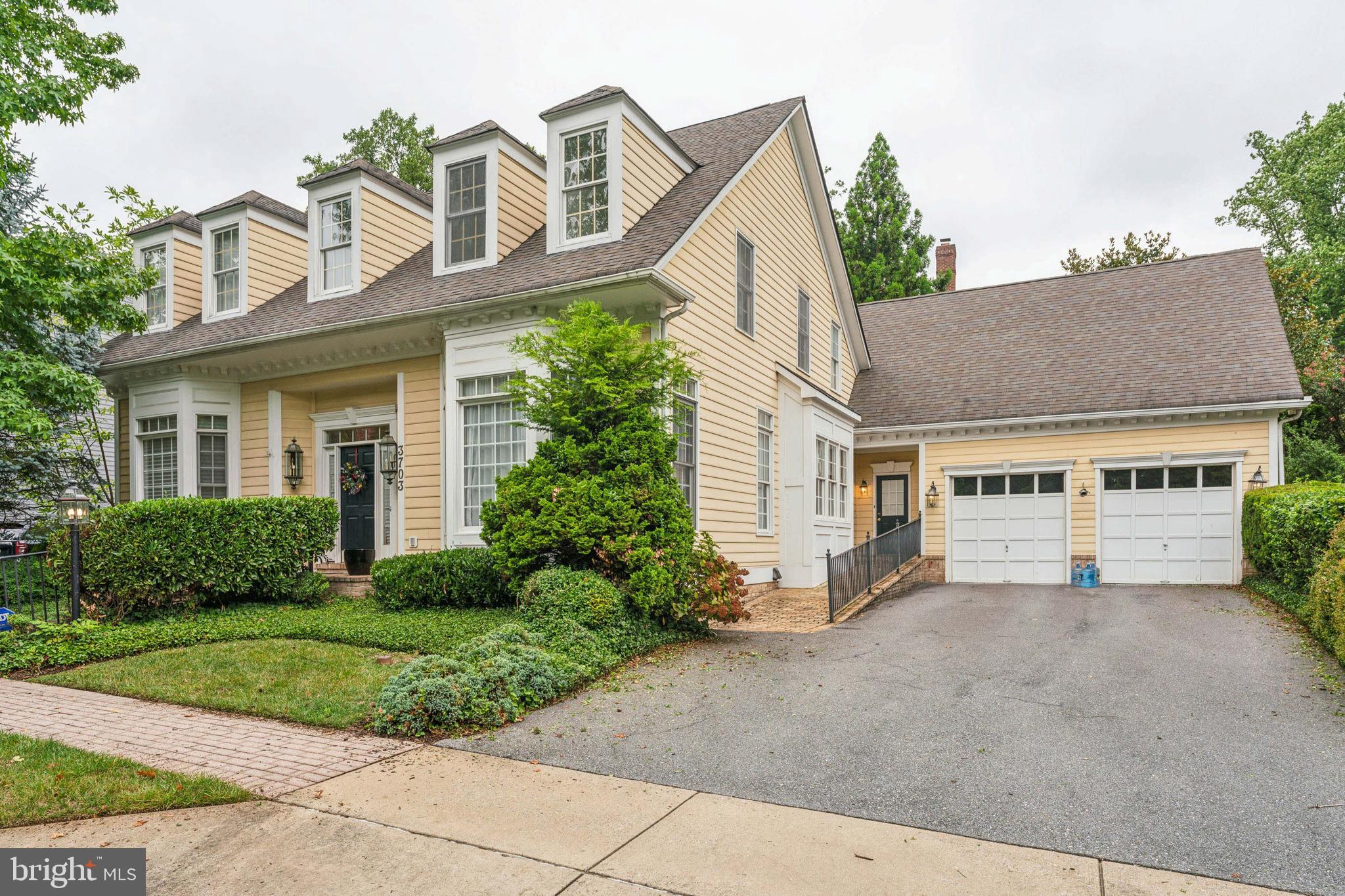 CHEVY CHASE COMMONS - Residential