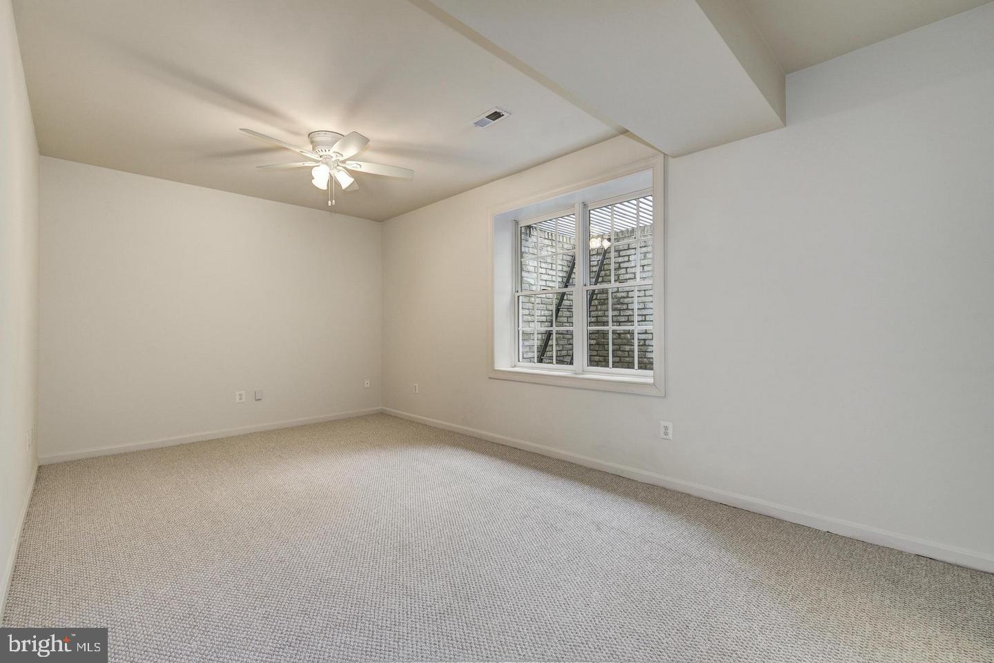 CHEVY CHASE COMMONS - Residential