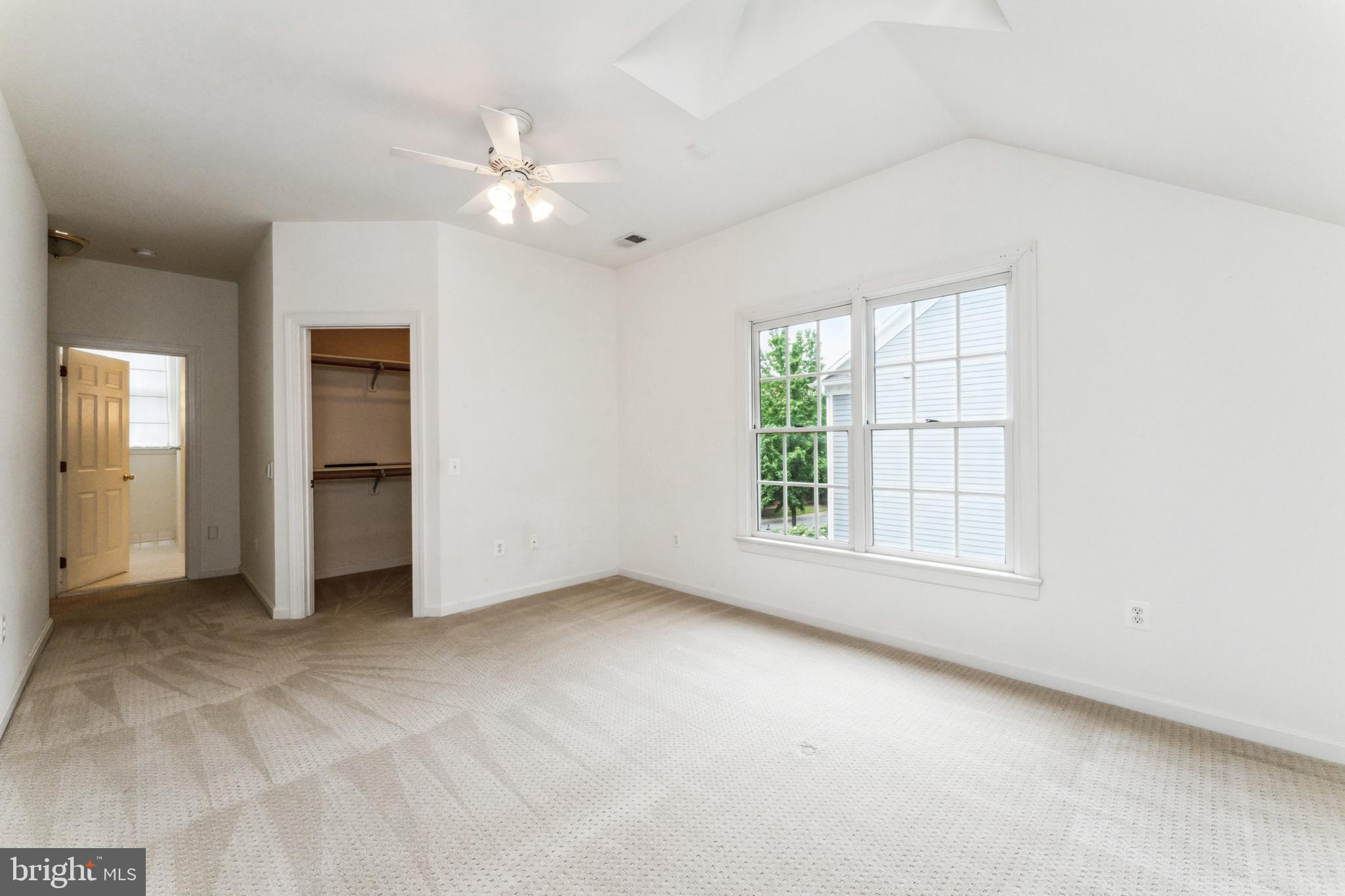 CHEVY CHASE COMMONS - Residential