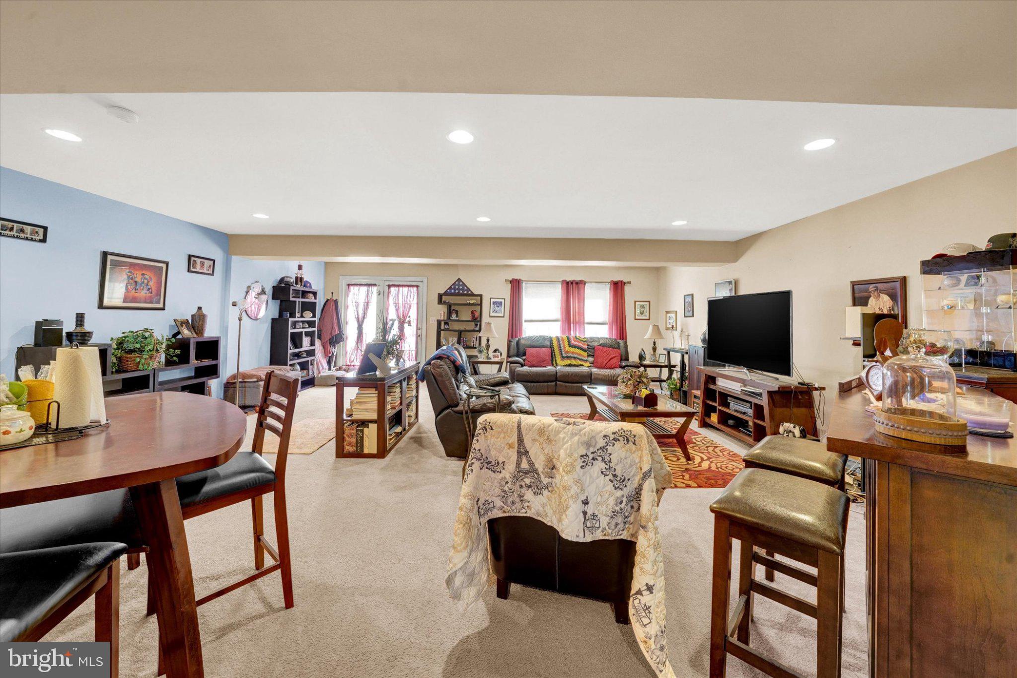 MERIDIAN CROSSING - Residential