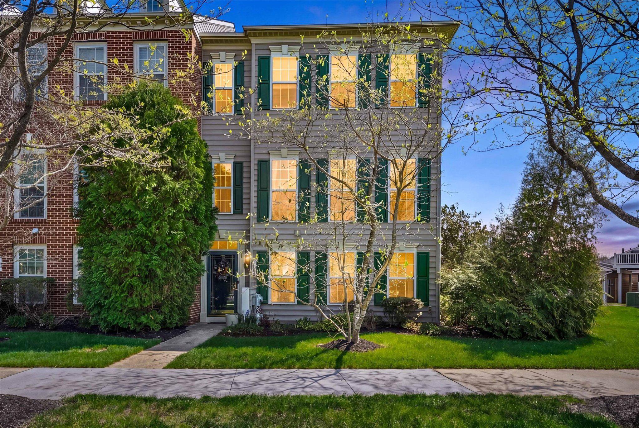 MERIDIAN CROSSING - Residential