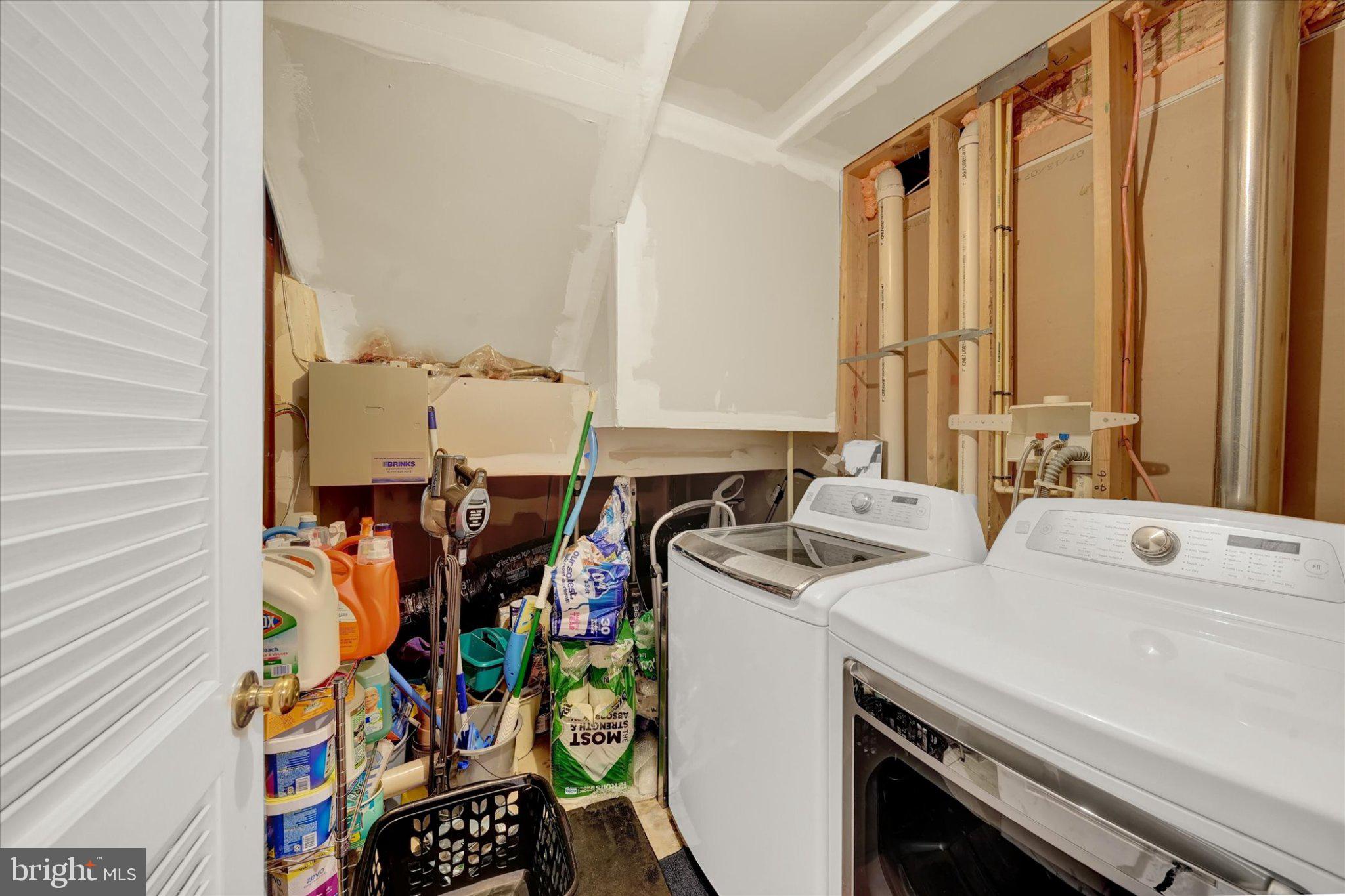 MERIDIAN CROSSING - Residential