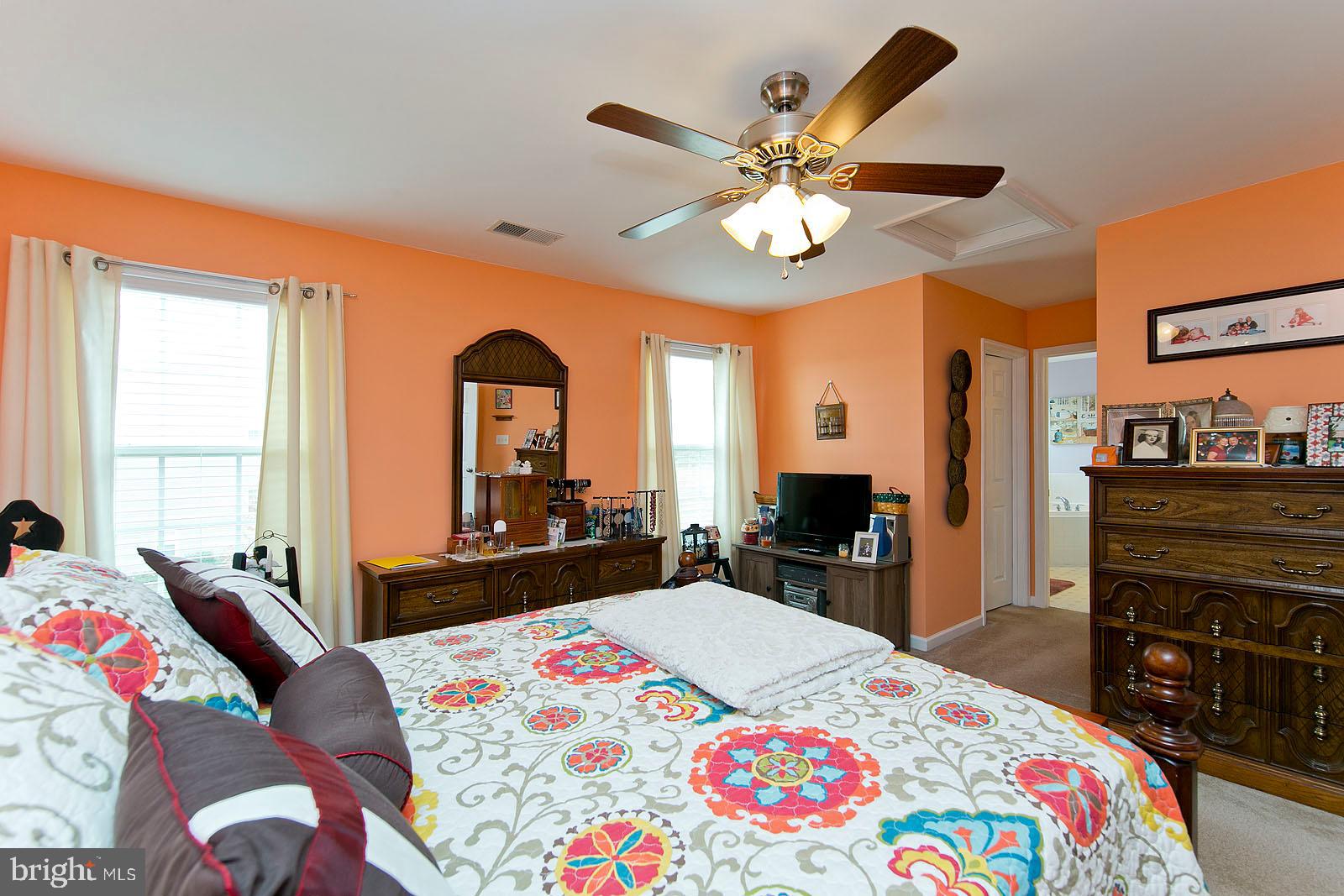 LAKELAND PLACE - Residential