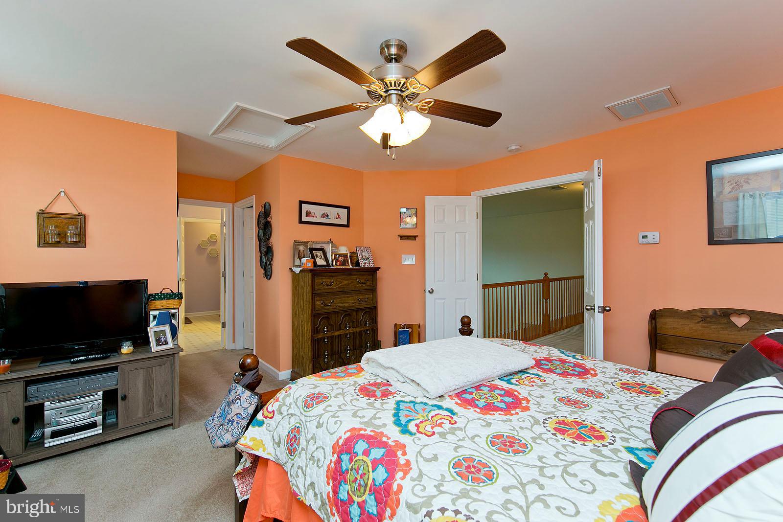 LAKELAND PLACE - Residential