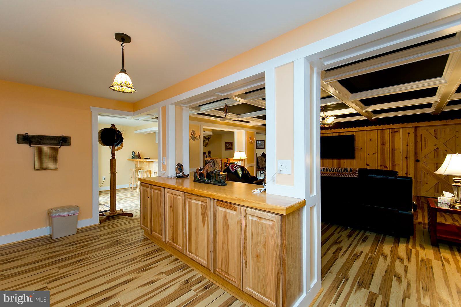 LAKELAND PLACE - Residential