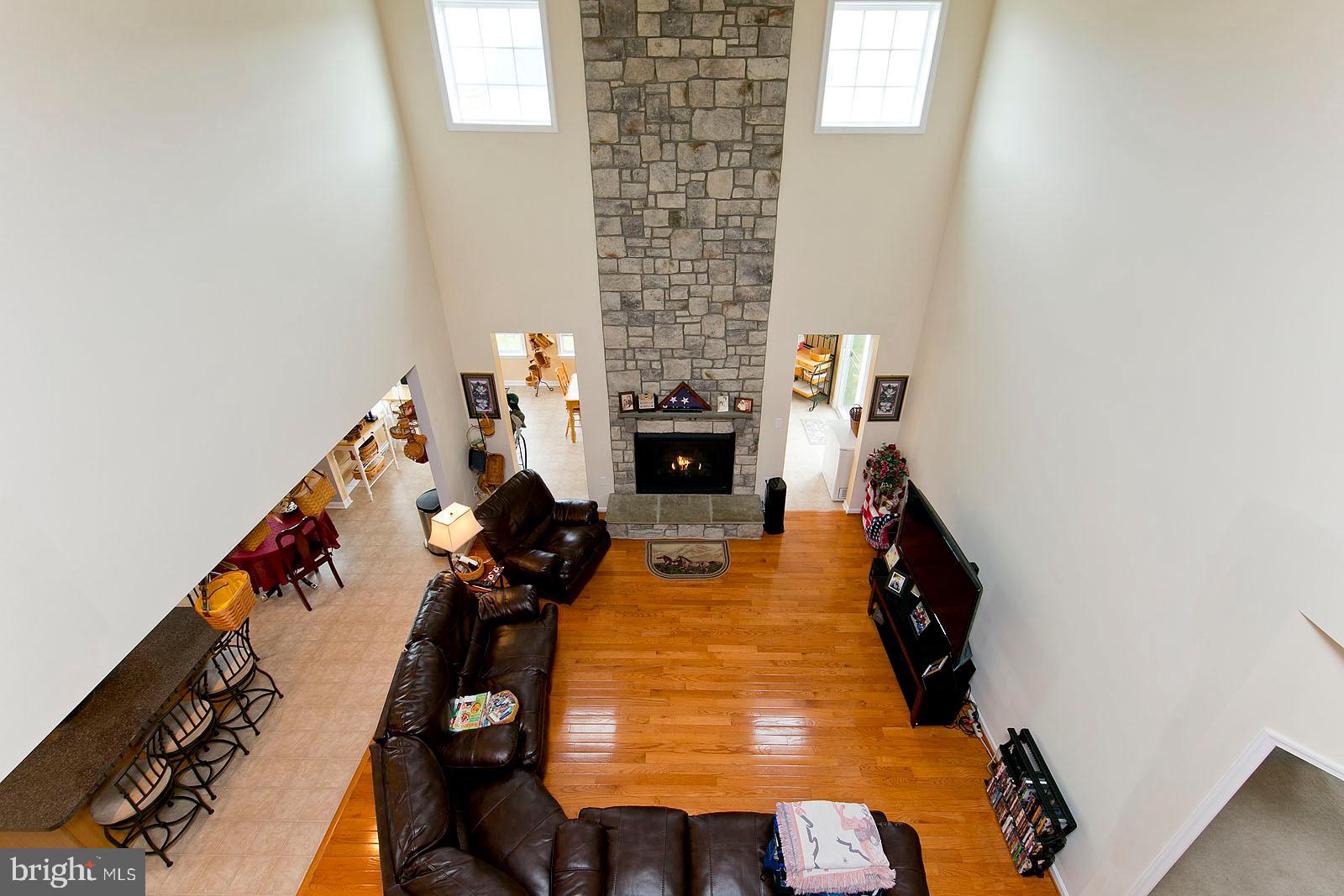 LAKELAND PLACE - Residential