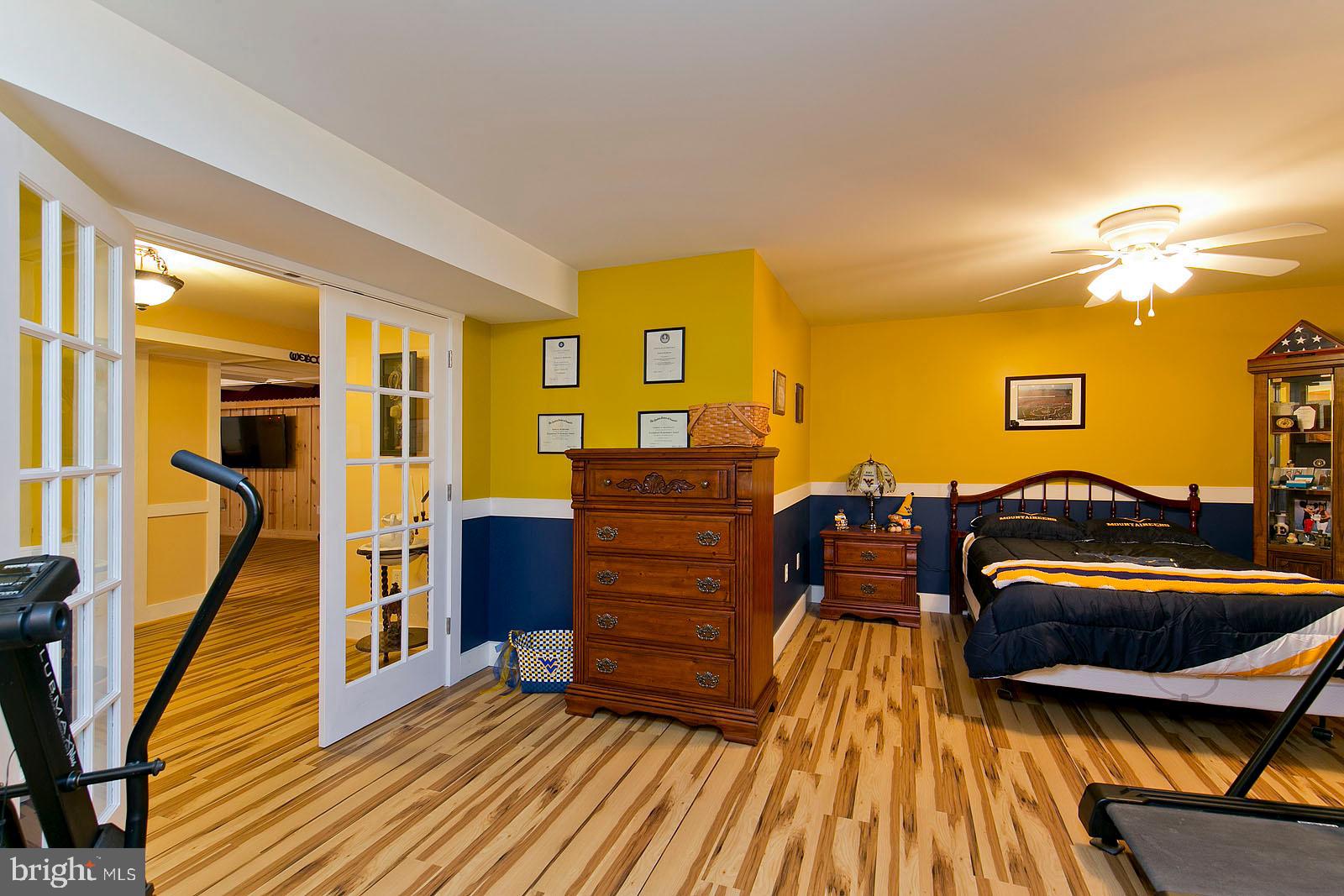 LAKELAND PLACE - Residential