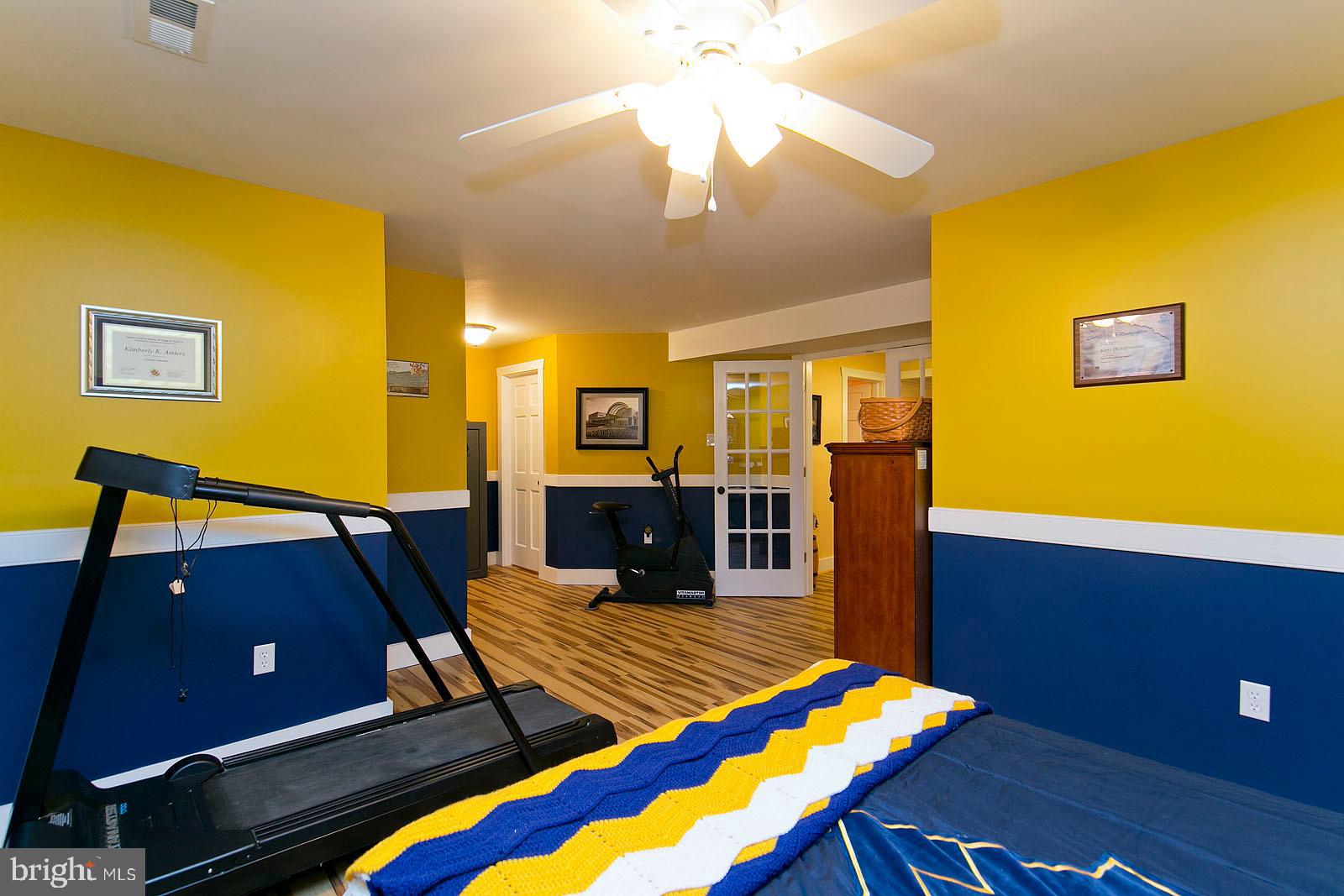 LAKELAND PLACE - Residential