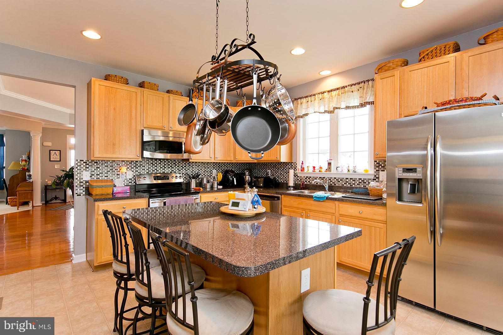 LAKELAND PLACE - Residential