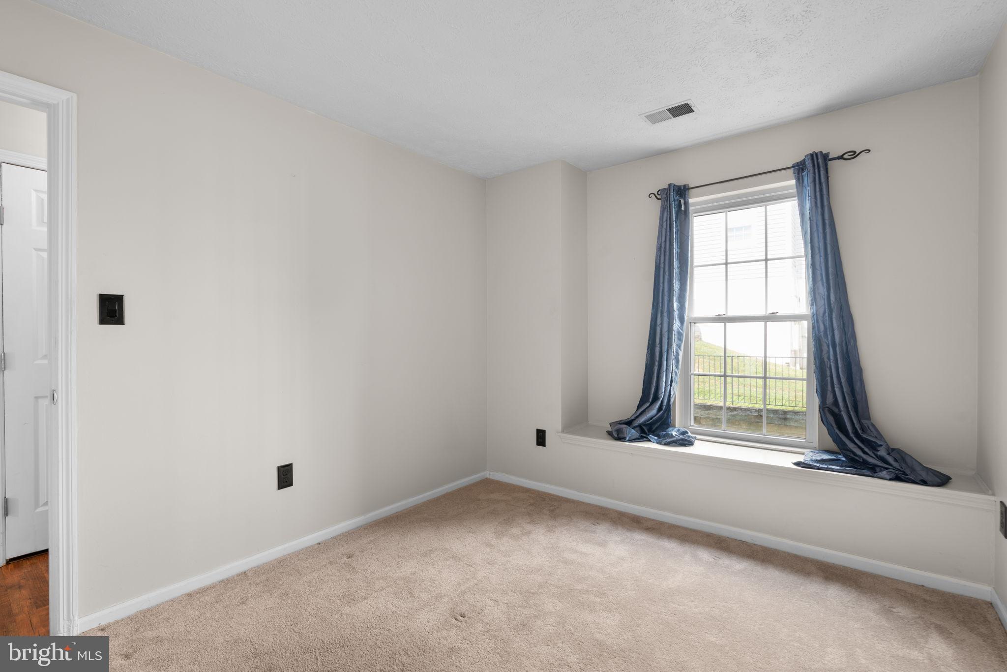 ROCKBURN COMMONS - Residential