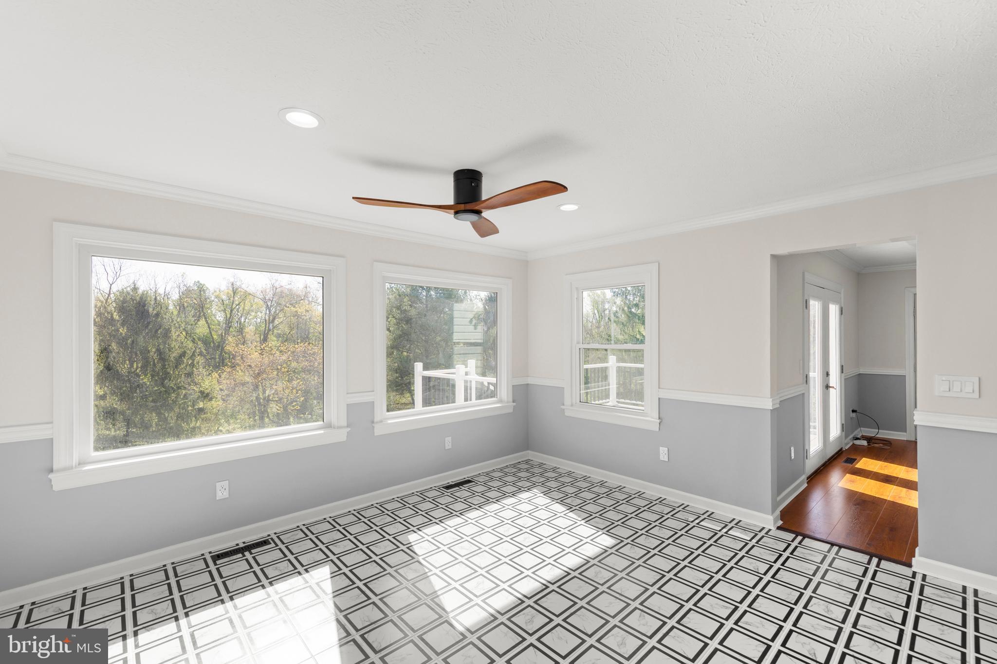 SPRING HOLLOW ESTATES - Residential