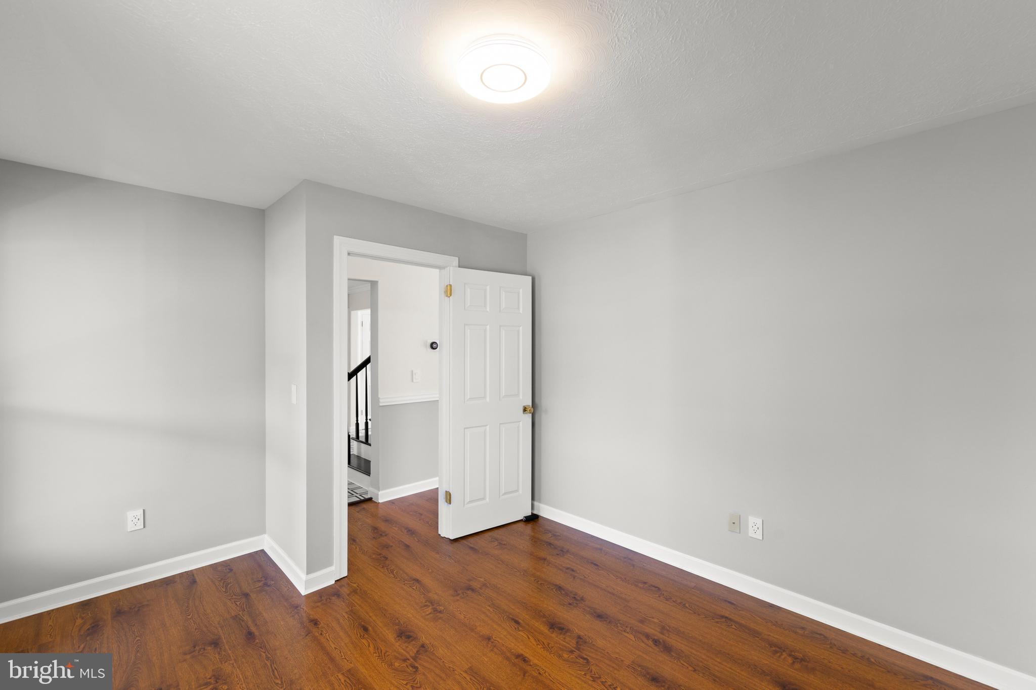 SPRING HOLLOW ESTATES - Residential