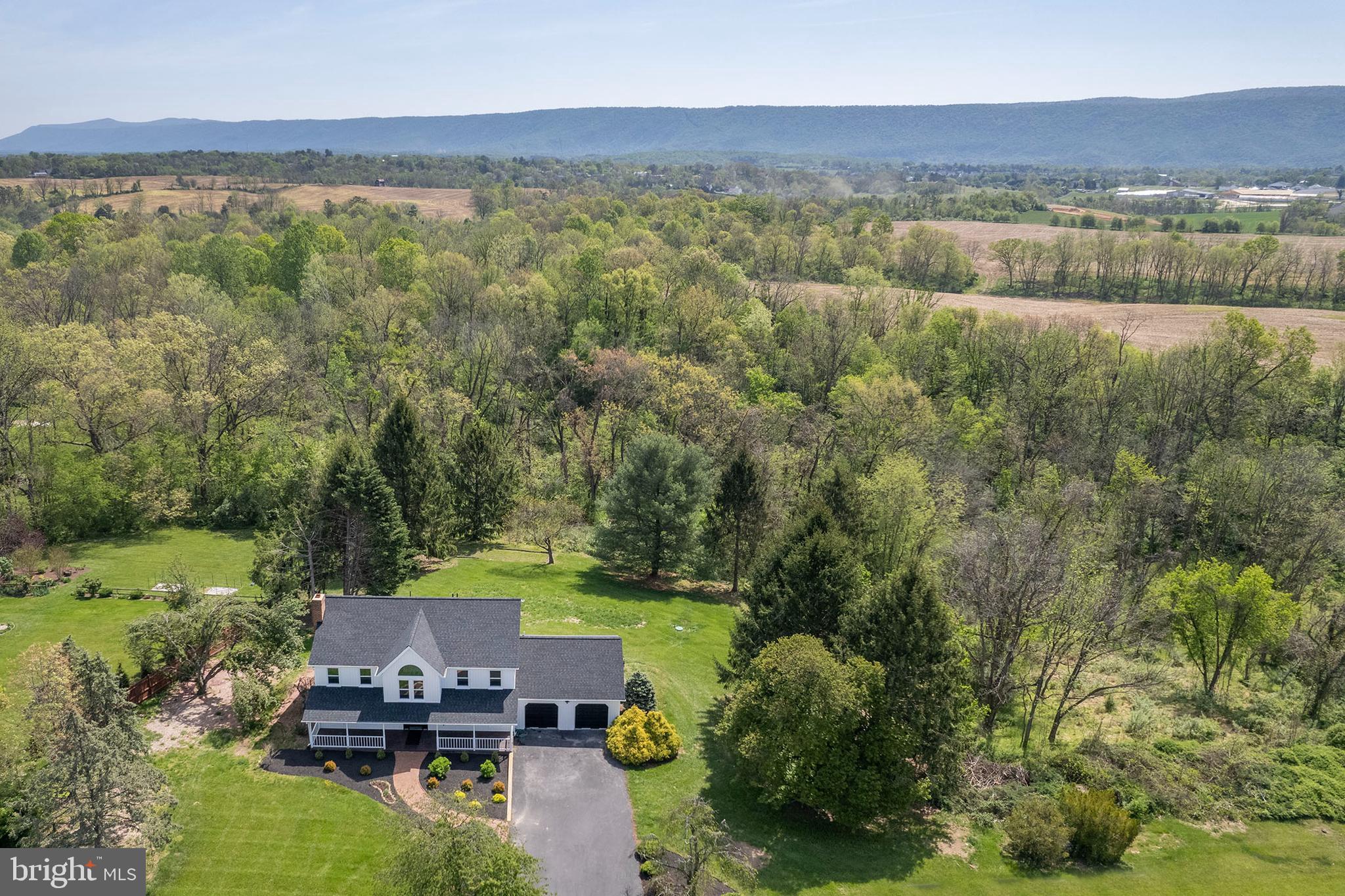 SPRING HOLLOW ESTATES - Residential