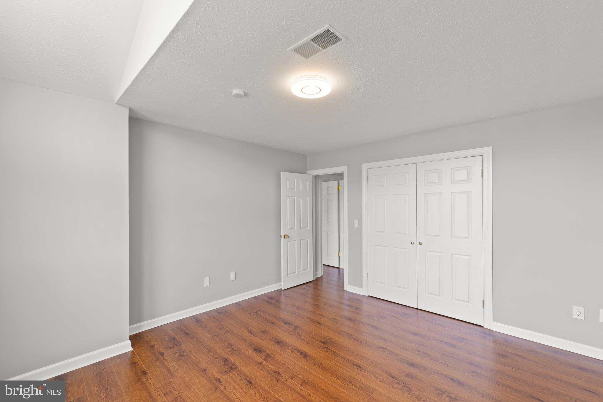 SPRING HOLLOW ESTATES - Residential