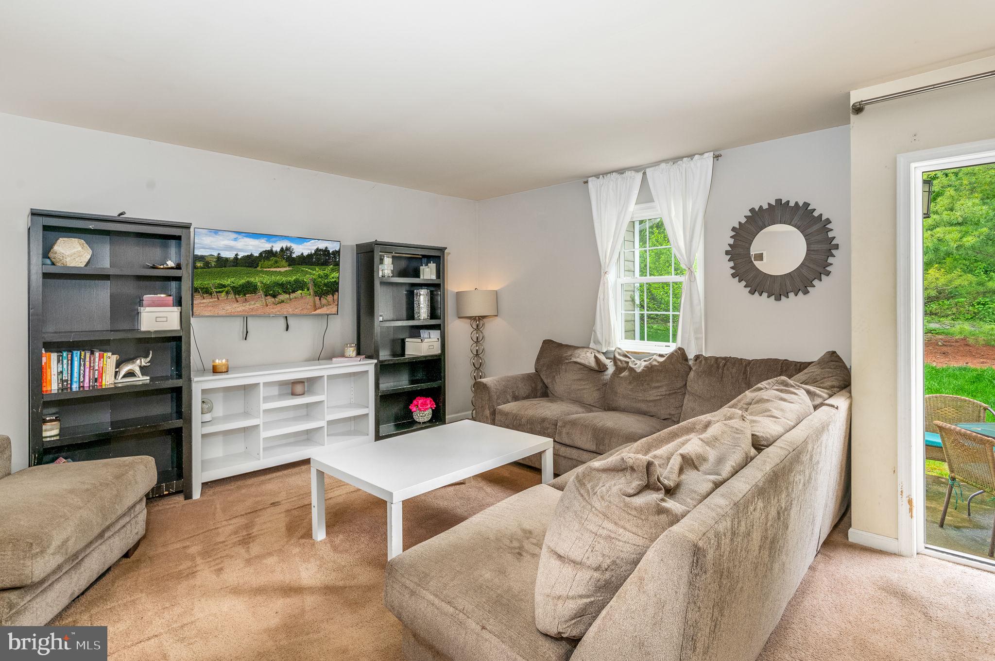 RASPBERRY HILL COMMONS - Residential