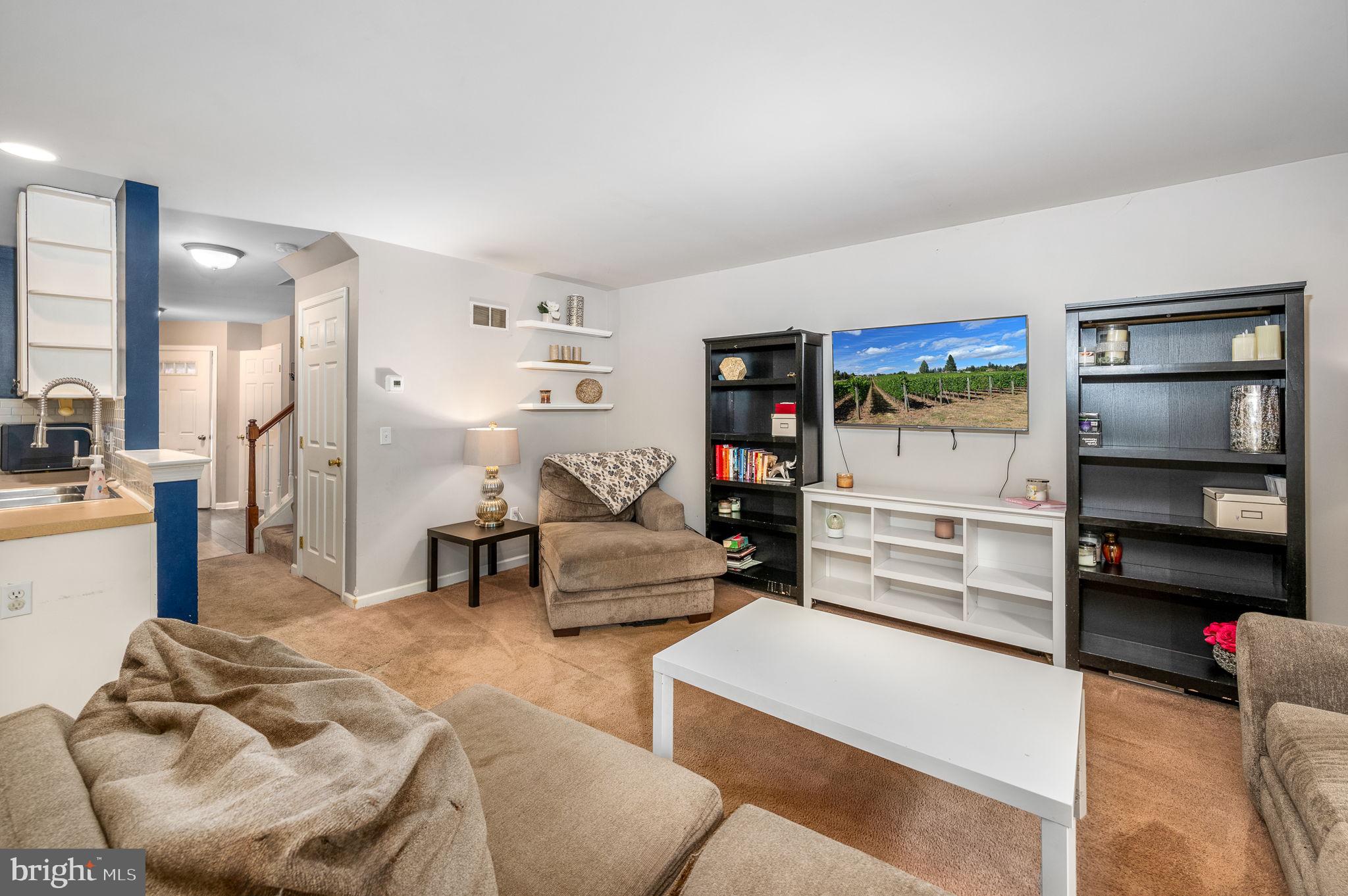 RASPBERRY HILL COMMONS - Residential