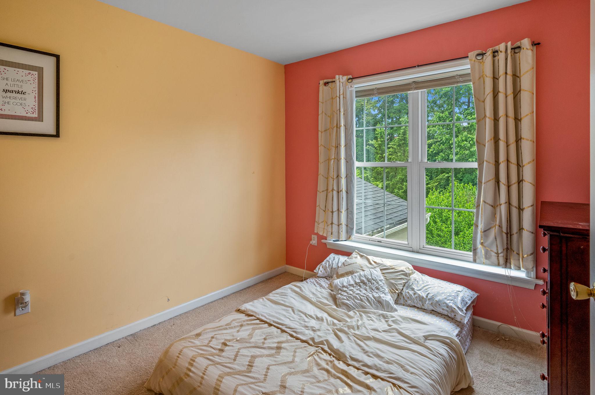 RASPBERRY HILL COMMONS - Residential