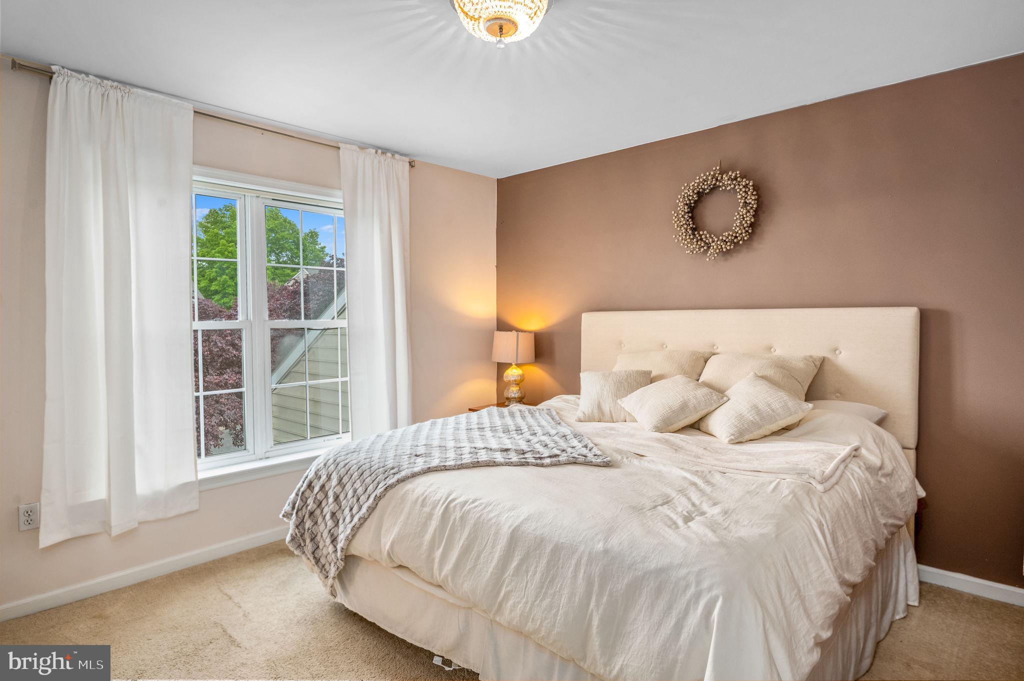 RASPBERRY HILL COMMONS - Residential