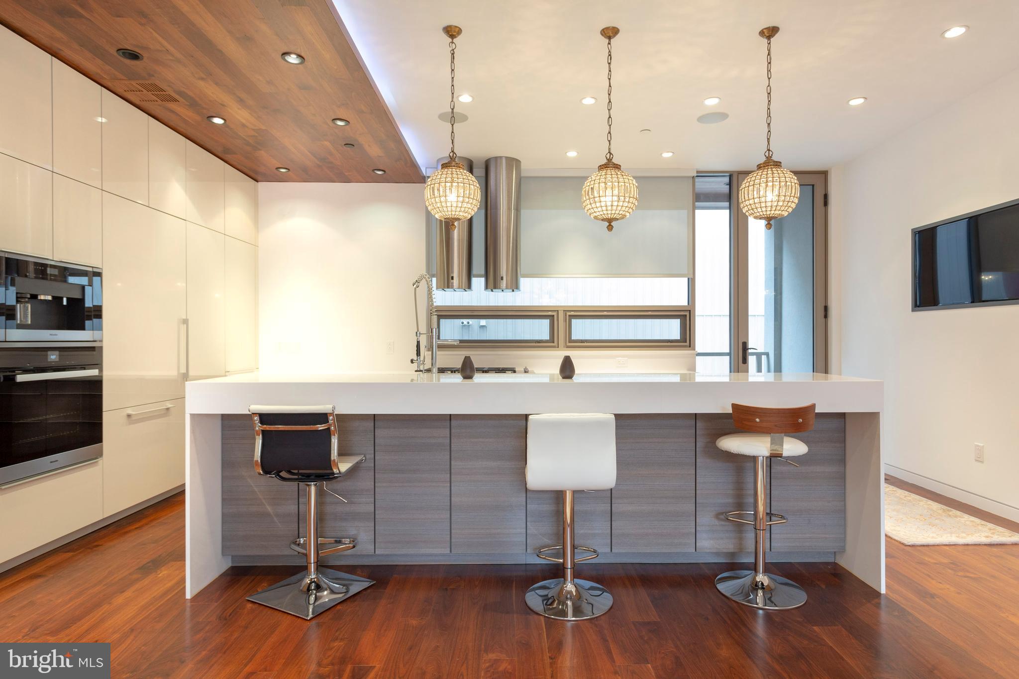 111 WALNUT STREET