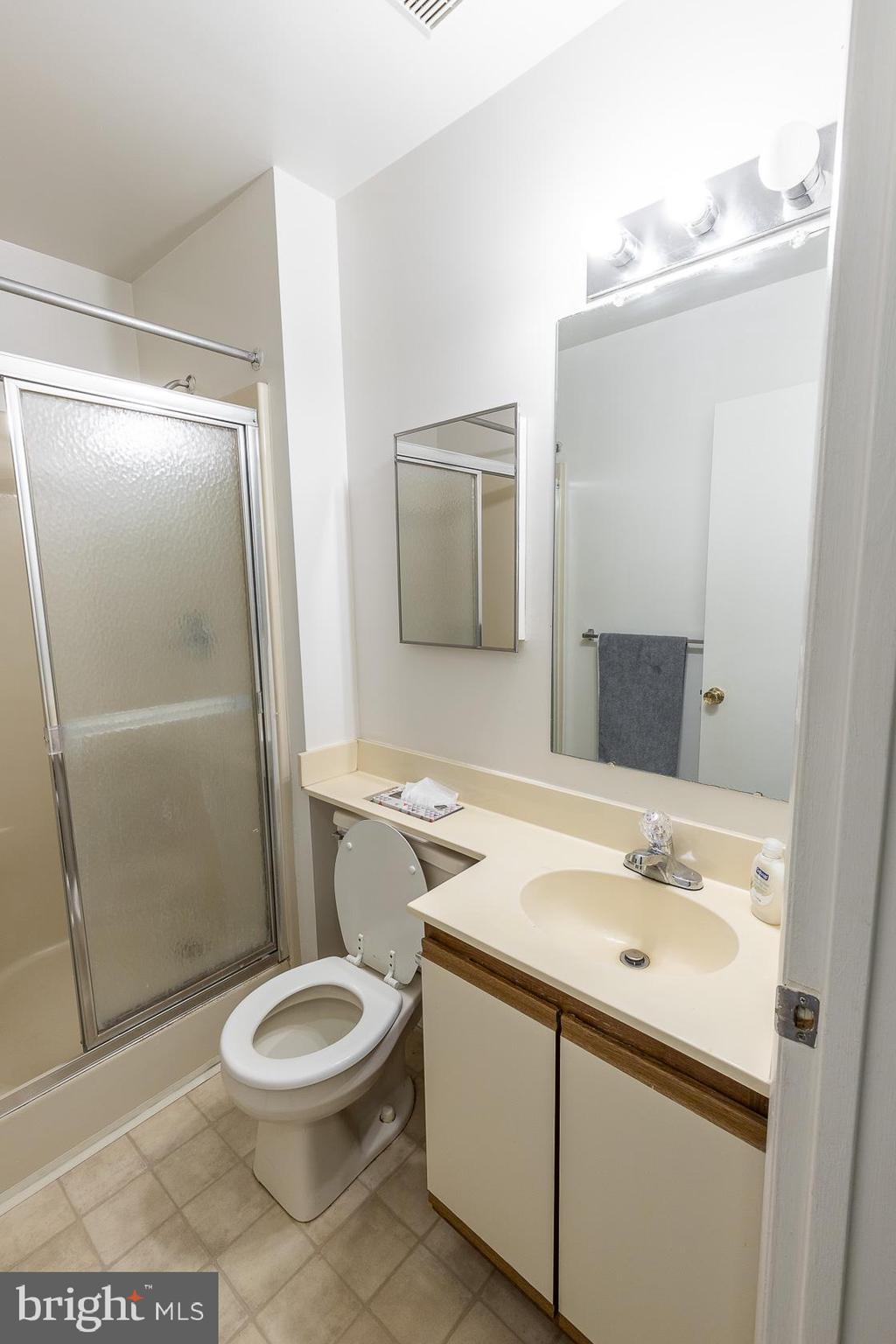 ASHLAR HILL CT. - Residential Lease