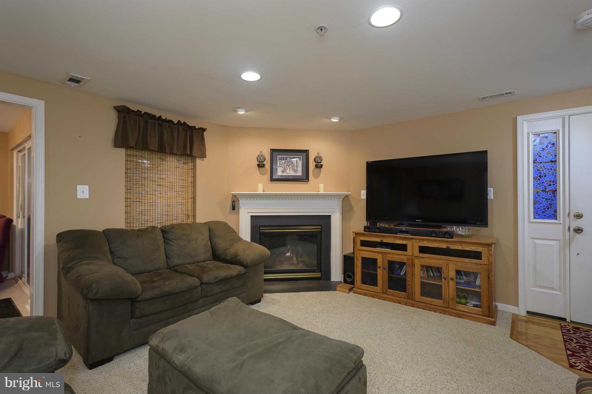 CROFTON MANOR - Residential