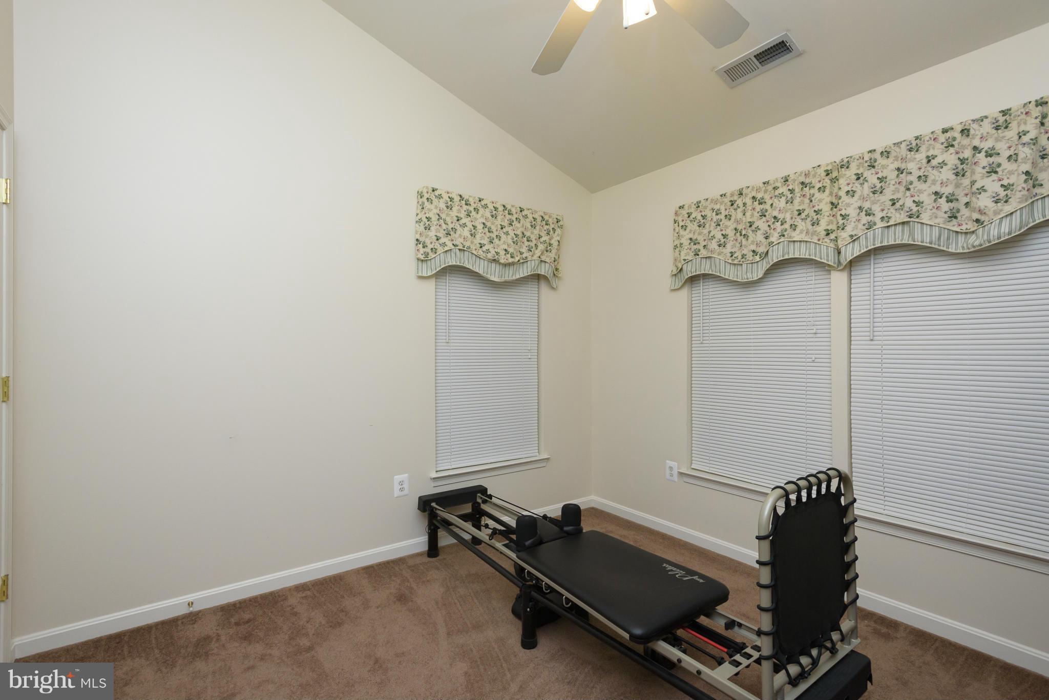 CROFTON MANOR - Residential