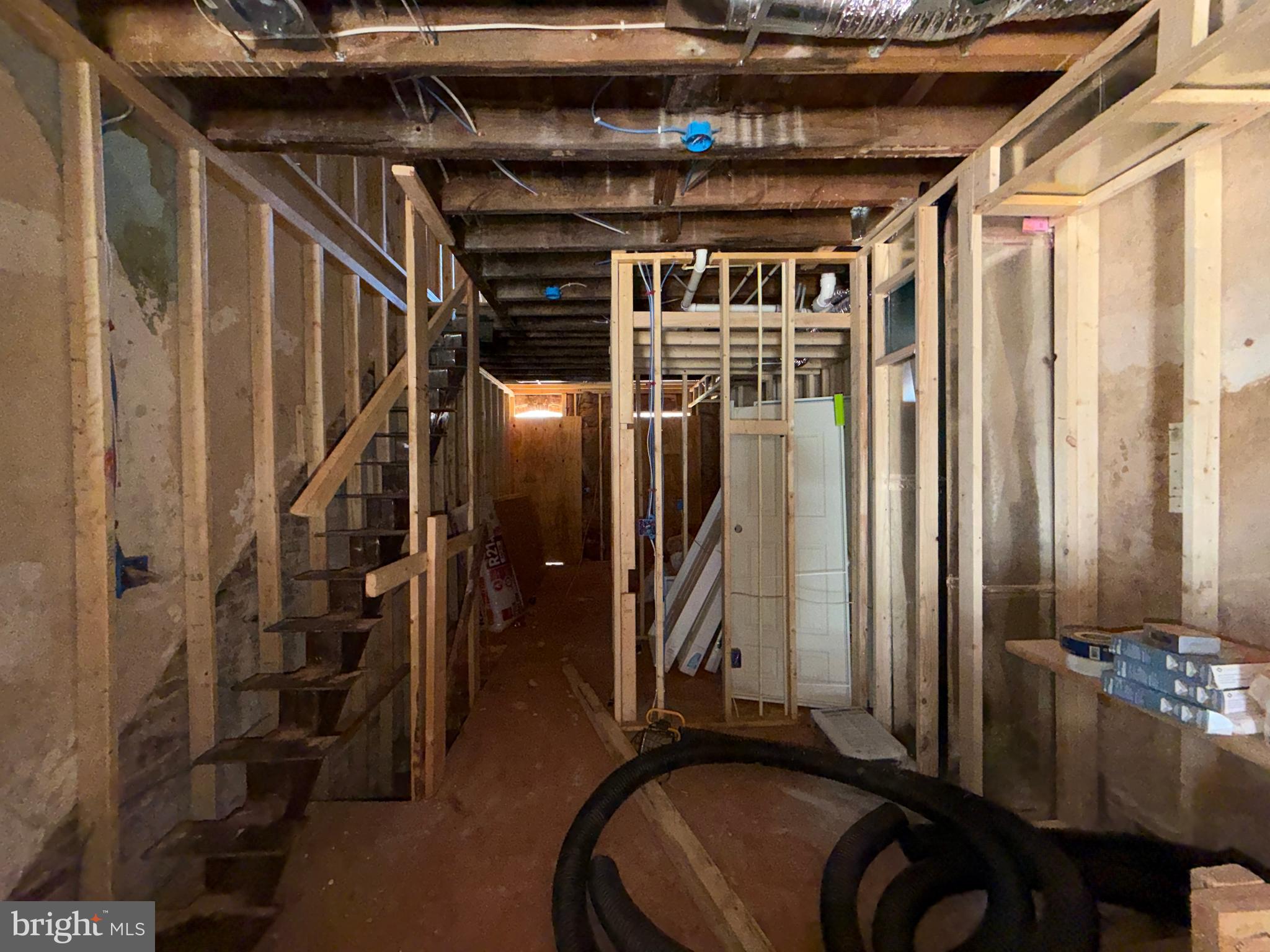 BROADWAY EAST - Residential