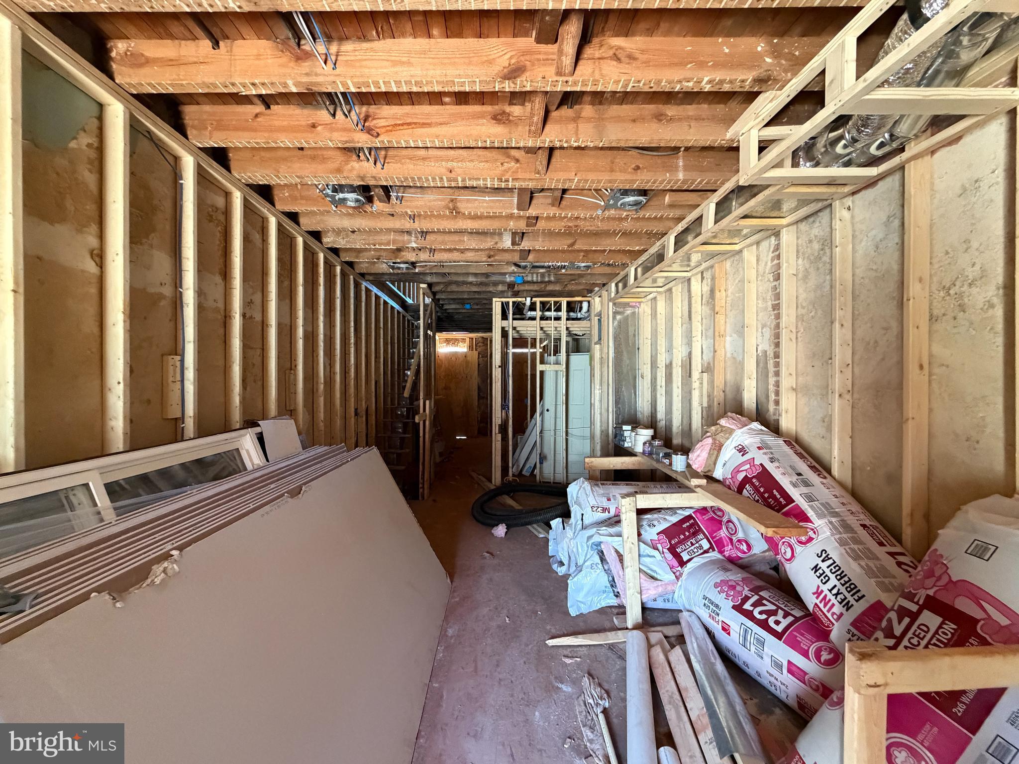 BROADWAY EAST - Residential