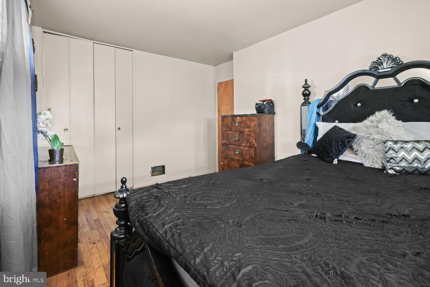 PARKSIDE - Residential