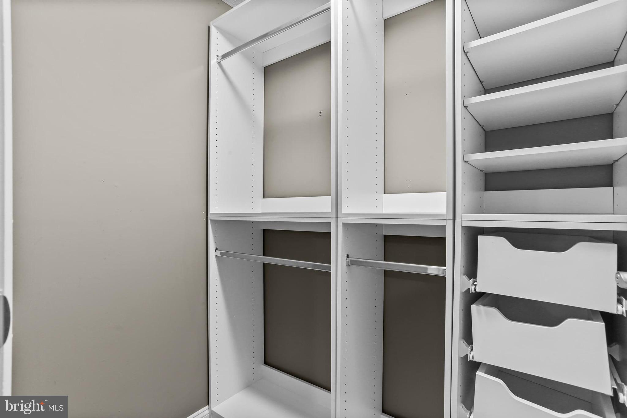 GOLDENTREE - Residential