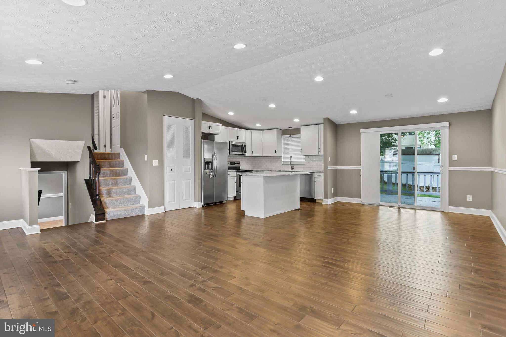 GOLDENTREE - Residential