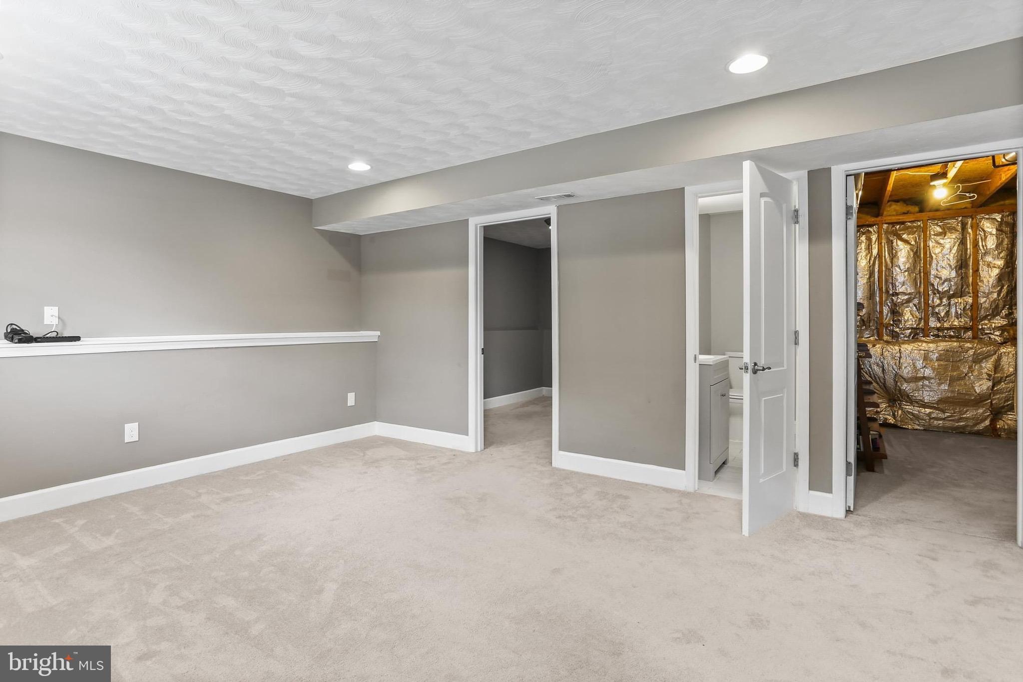 GOLDENTREE - Residential