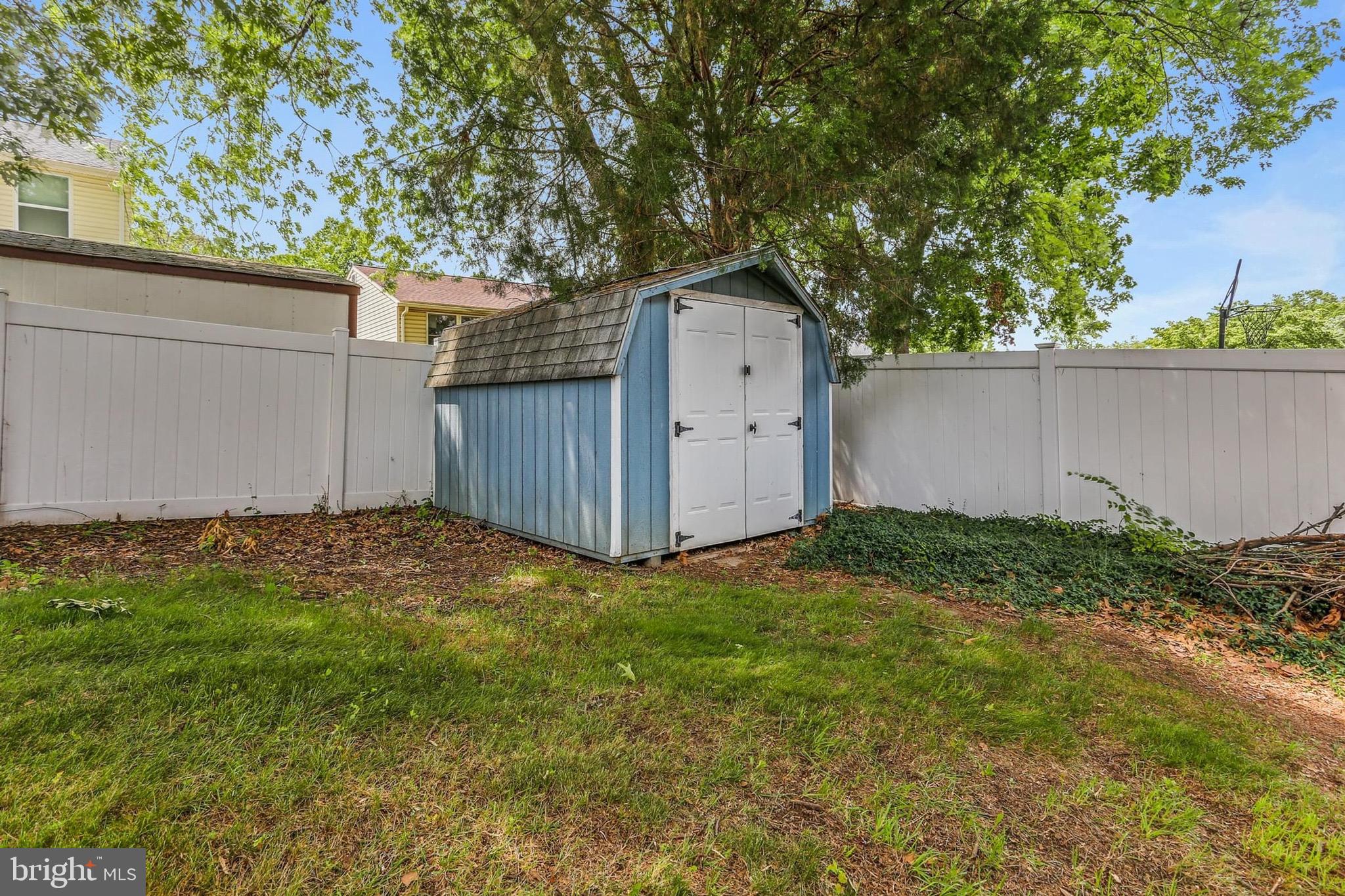 GOLDENTREE - Residential