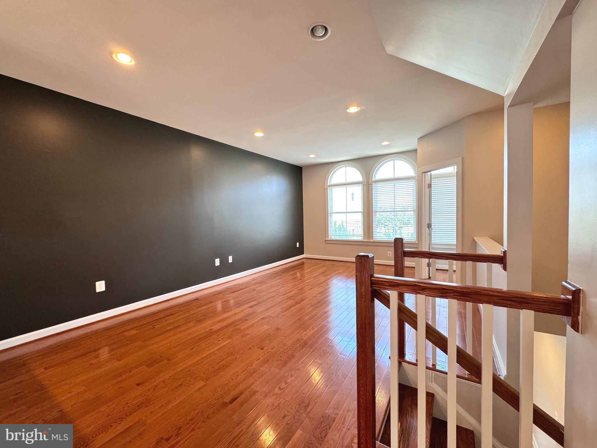 ONE LOUDOUN - Residential Lease