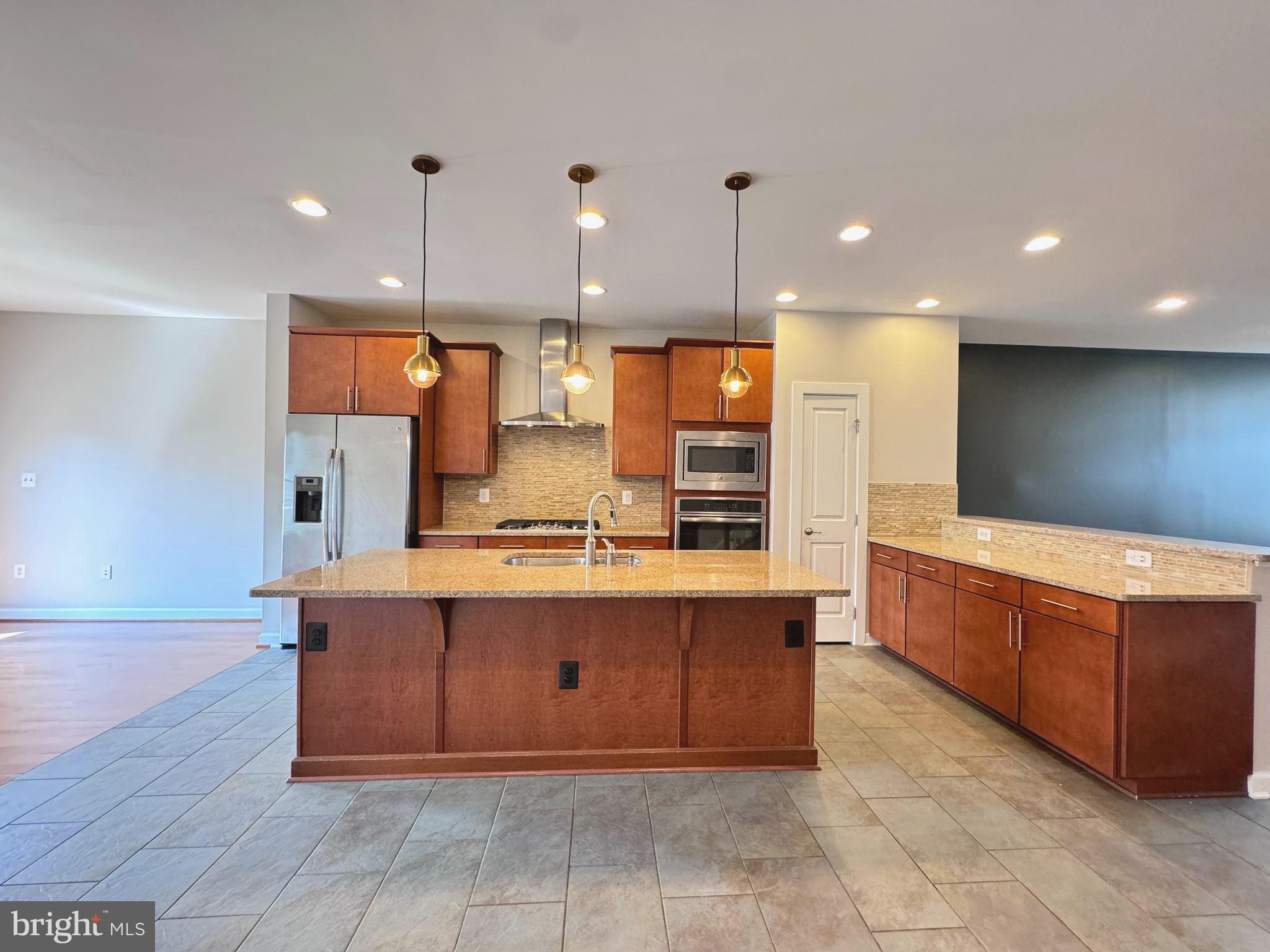 ONE LOUDOUN - Residential Lease