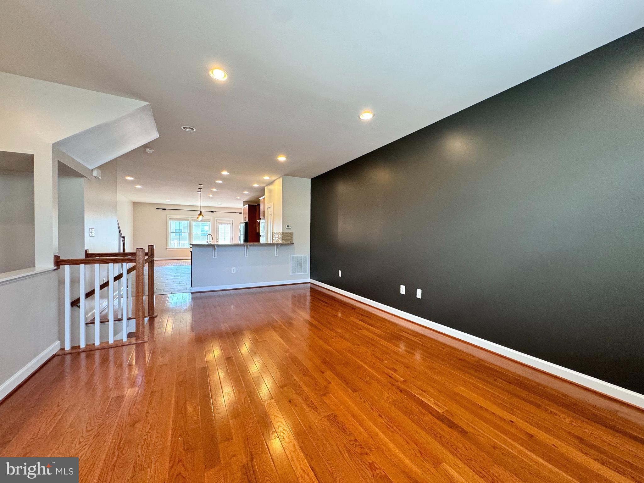 ONE LOUDOUN - Residential Lease