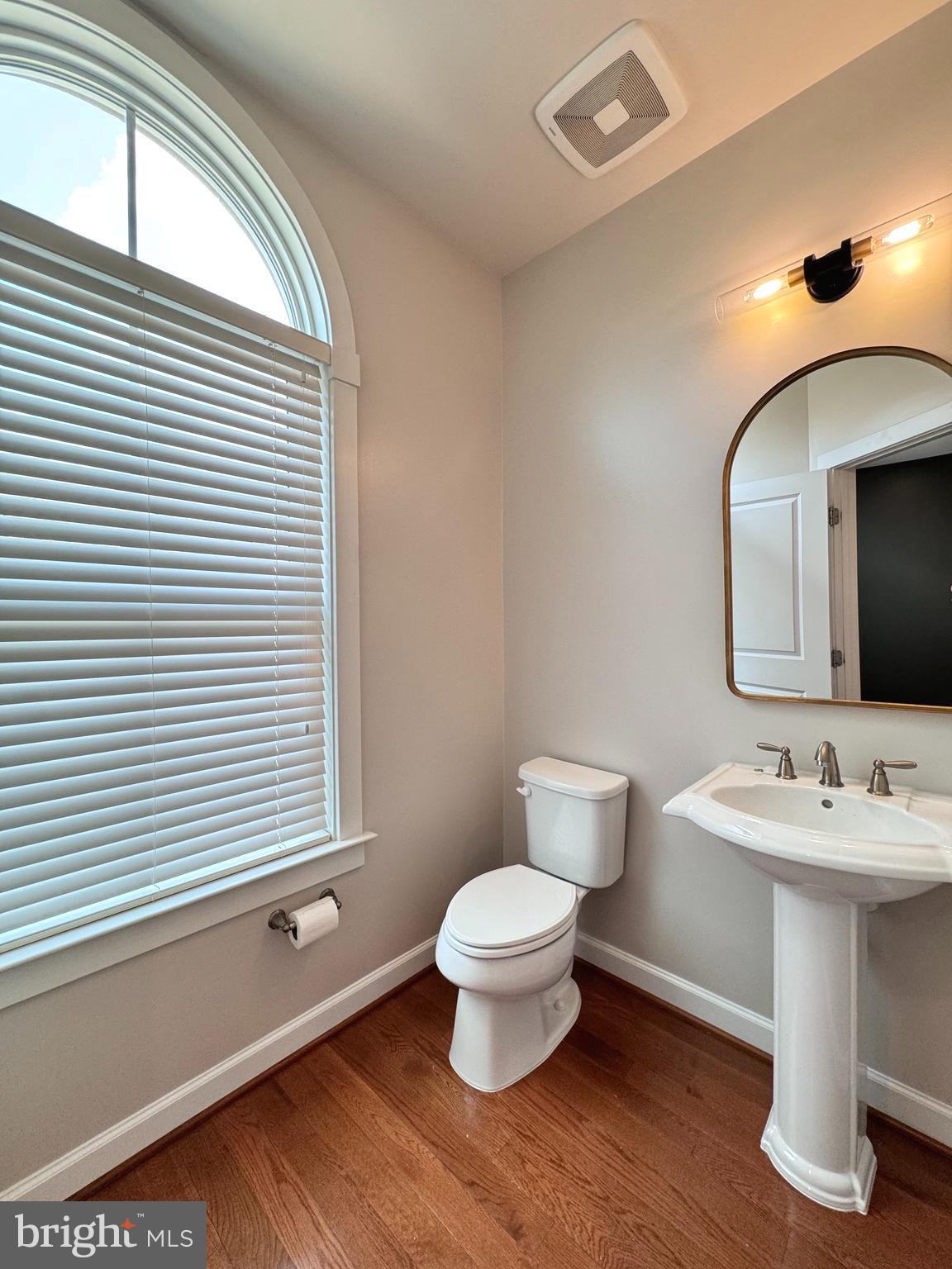 ONE LOUDOUN - Residential Lease