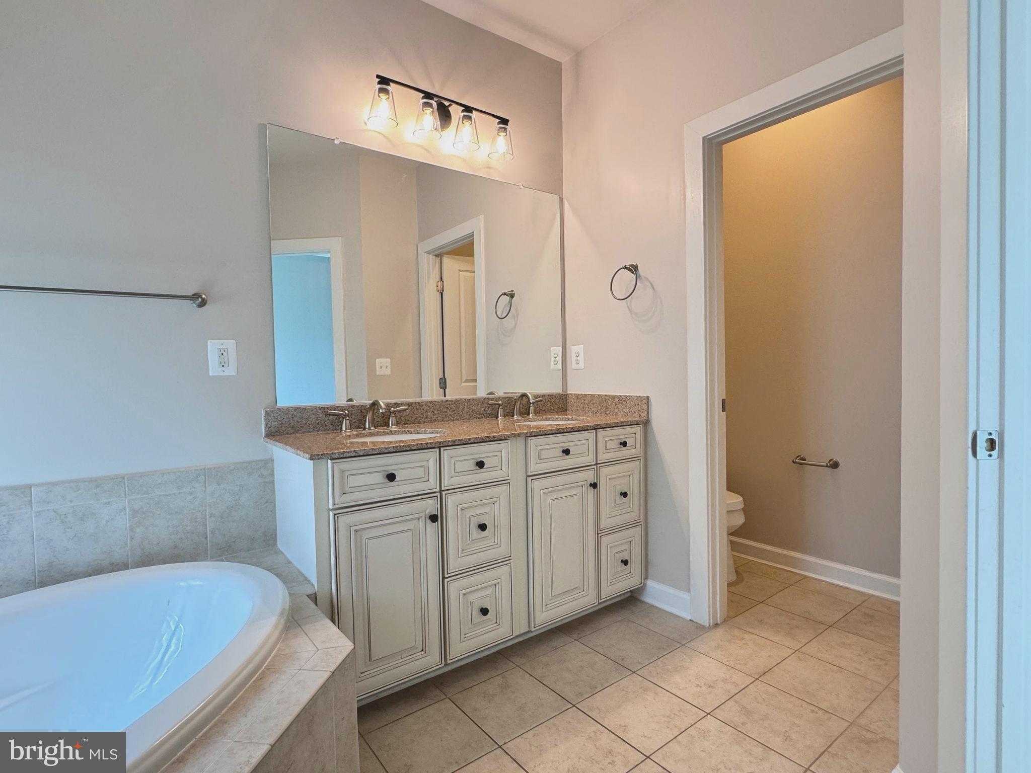 ONE LOUDOUN - Residential Lease