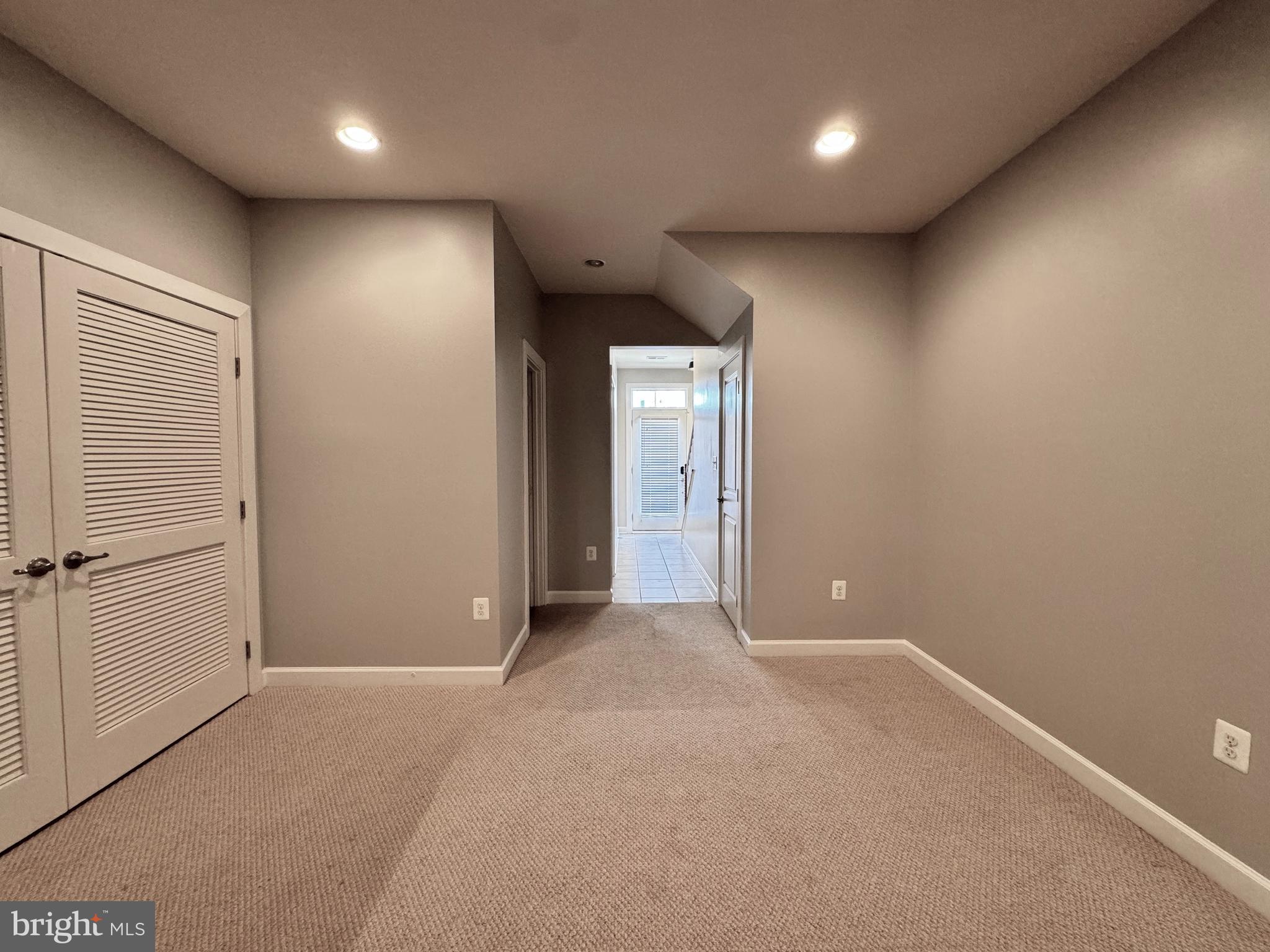 ONE LOUDOUN - Residential Lease