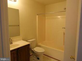 VILLAGE OF LONG REACH - Residential Lease