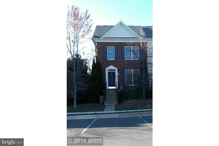 RIVER OAKS - Residential Lease