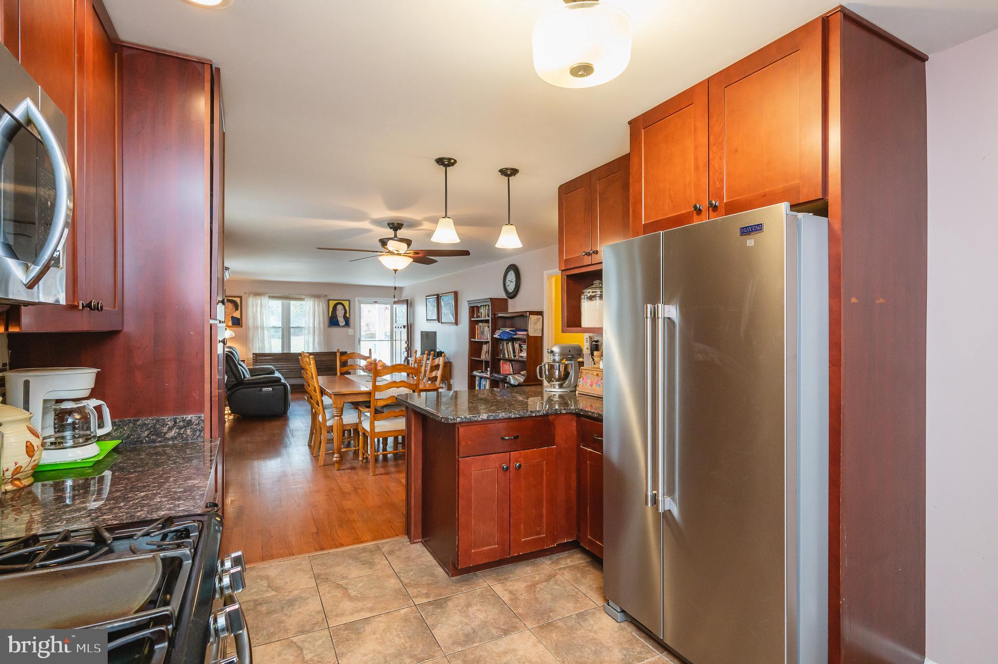 MIS-JAN ESTATES - Residential