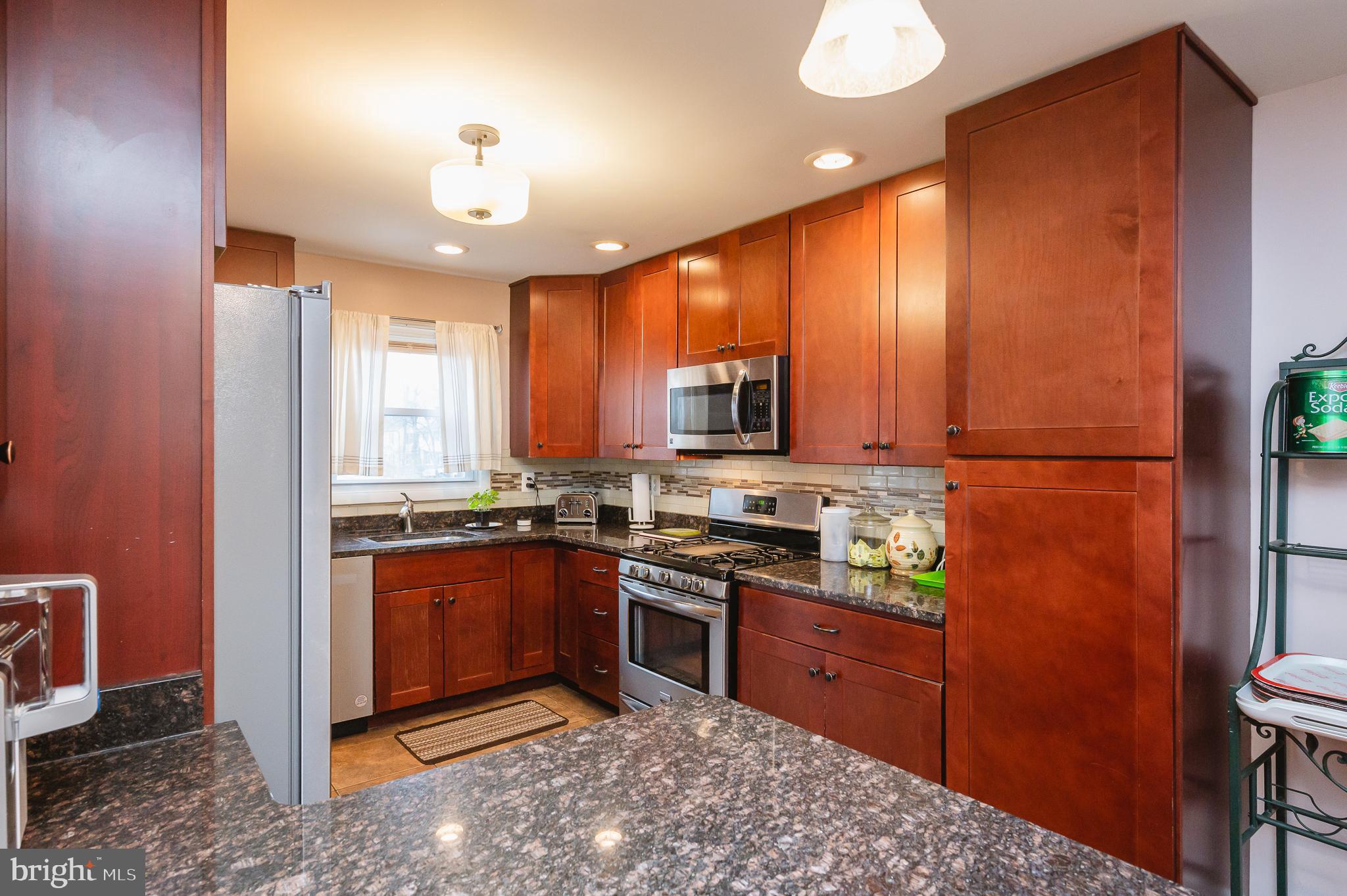 MIS-JAN ESTATES - Residential