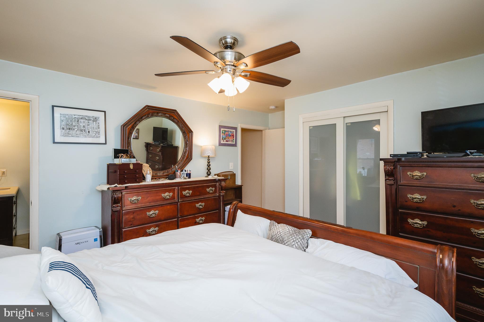 MIS-JAN ESTATES - Residential