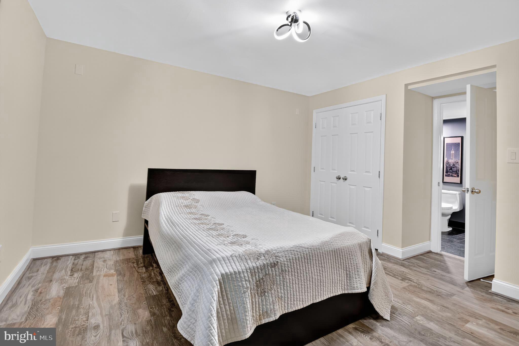 POTOMAC CREST - Residential