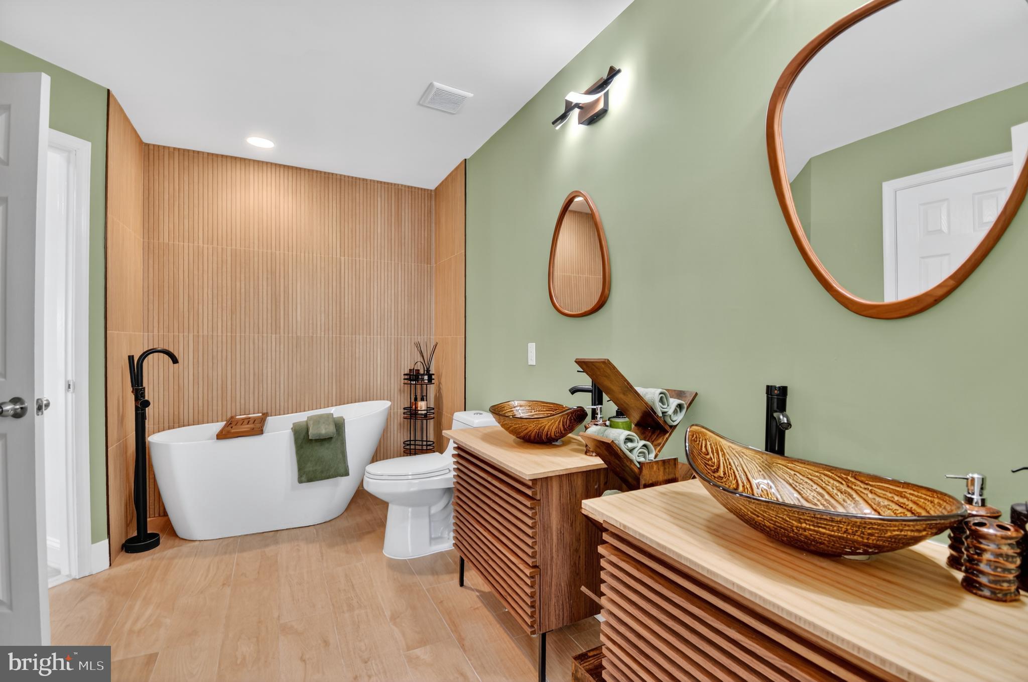 POTOMAC CREST - Residential